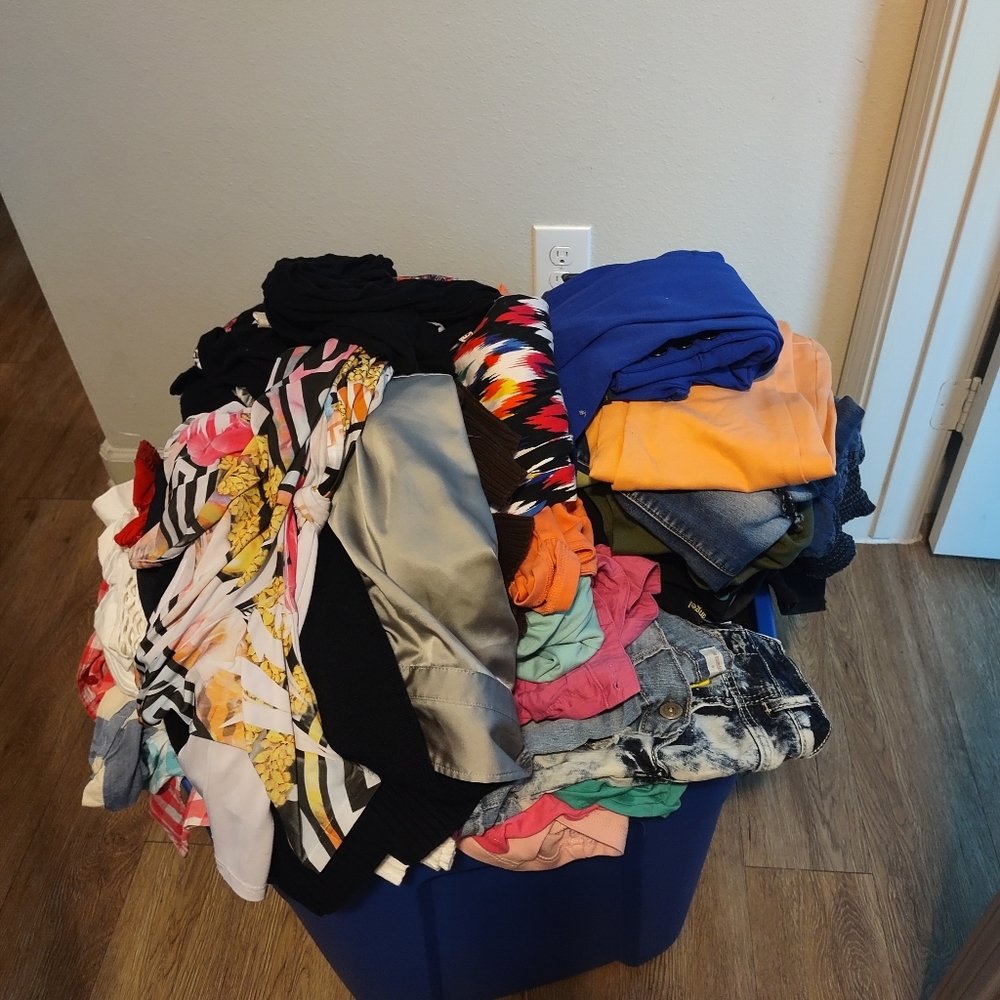 Women's clothes,hats, scarfs